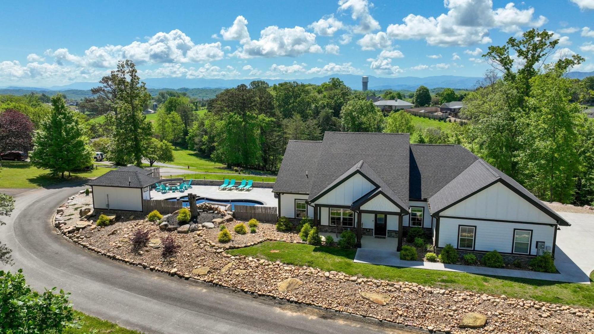 H2Oasis Incredible Pool Retreat With Mountains Views! Villa Sevierville Bagian luar foto